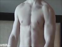 Dude turned on by his own muscles