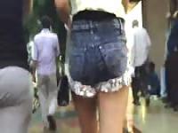 Damn fine Indian ass in short jean shorts